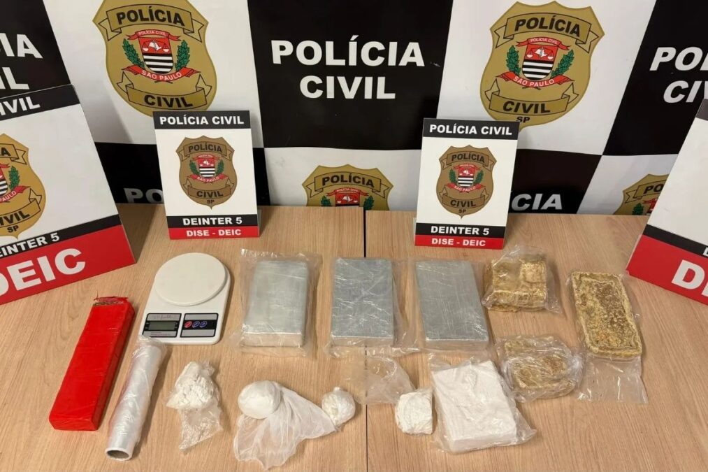 Cozinheira de escola municipal é presa por tráfico de drogas em SP