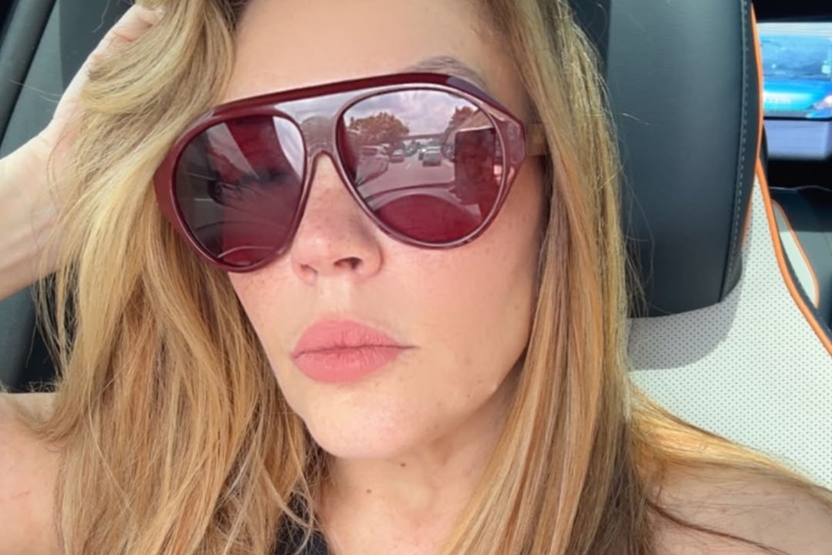 Simony desabafa após última sessão de imunoterapia de 2025: “Emotiva”