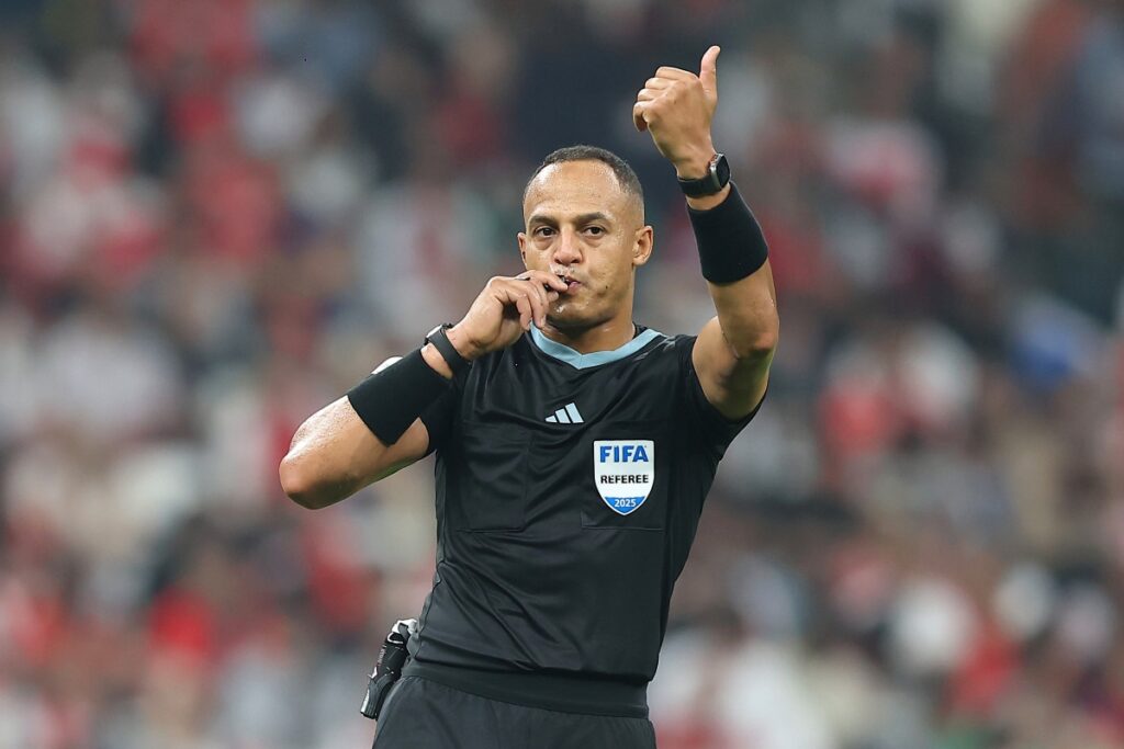 fifa-define-arbitro-americano-para-final-da-copa-intercontinental