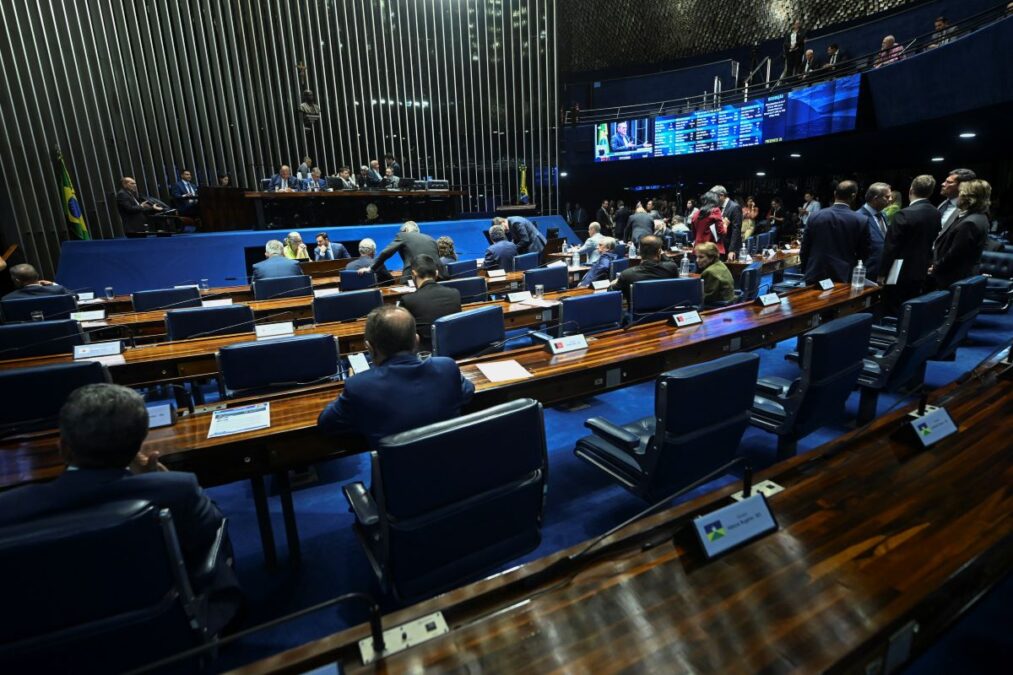 PL da Dosimetria: veja como votaram os parlamentares do DF