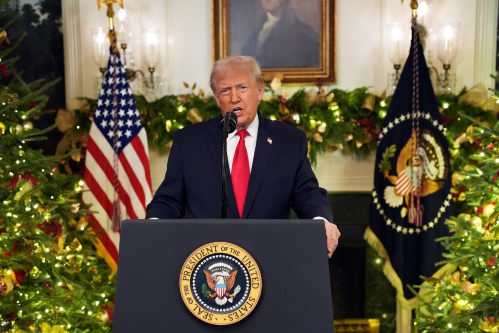 em-pronunciamento,-trump-anuncia-bonus-de-us$-1.776-para-militares