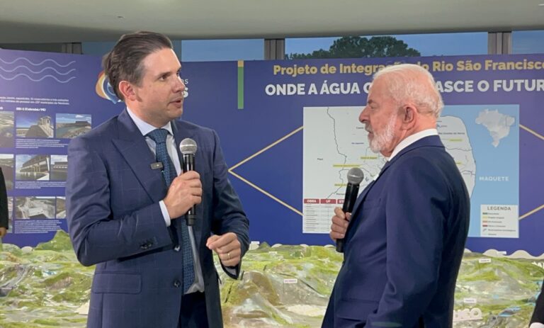 lula-e-motta-tem-encontro-descontraido-no-planalto-apos-atritos