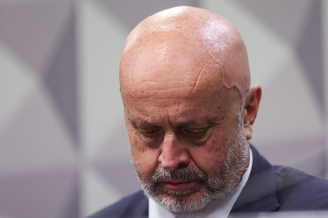 pf-investiga-lavagem-com-debentures-e-fundos-na-farra-do-inss