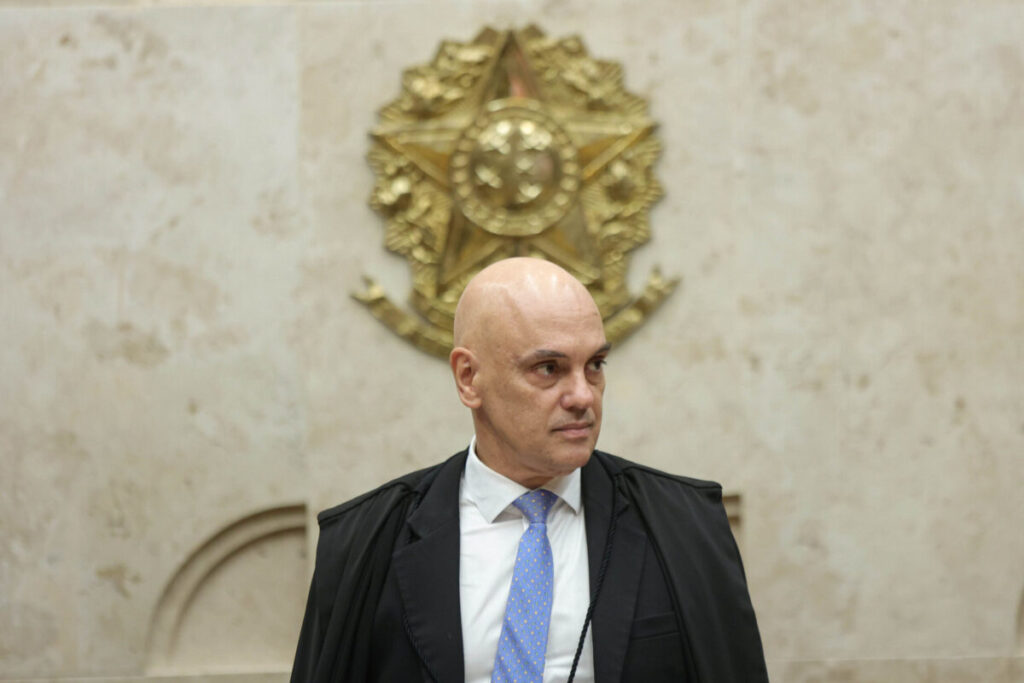 alexandre-e-deus-e-tambem-o-seu-profeta