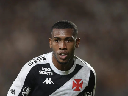 vasco-recusa-proposta-de-r$-200-milhoes-do-zenit-por-rayan,-diz-jornalista