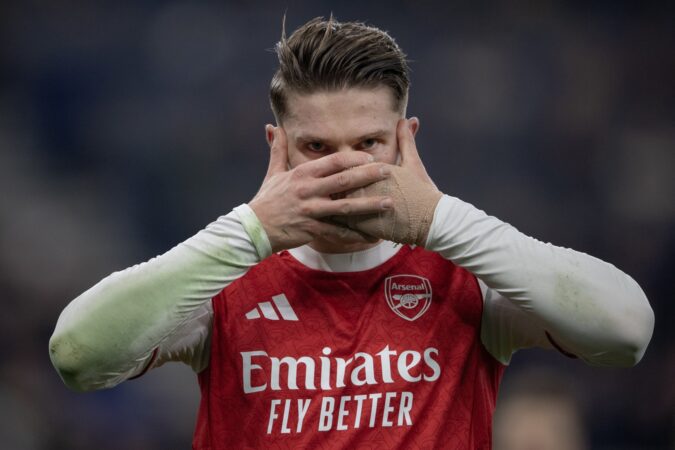 arsenal-vence-everton-e-segue-lider.-veja-resultados-da-premier-league