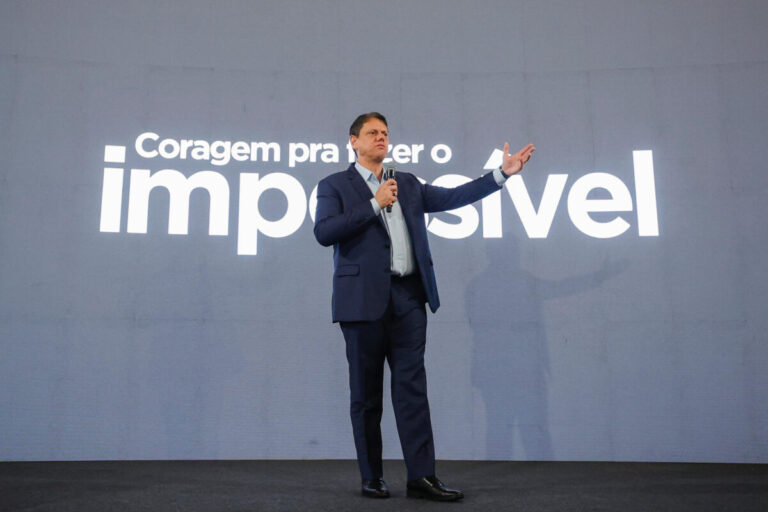 tarcisio-projeta-“voo-proprio”-com-autonomia-do-bolsonarismo-e-centrao