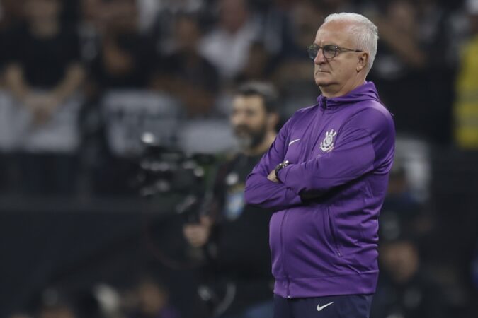 dorival-pode-alcancar-feitos-historicos-com-titulo-da-copa-do-brasil