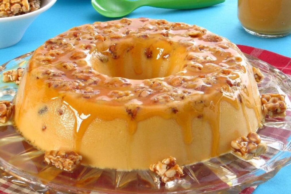 Flan de coco com 4 ingredientes fácil e sem forno