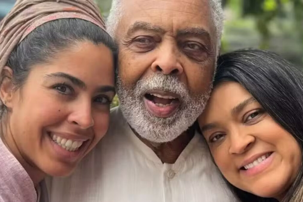 Bela Gil diz como pai ajudou a superar a morte de Preta: “Acalanta”
