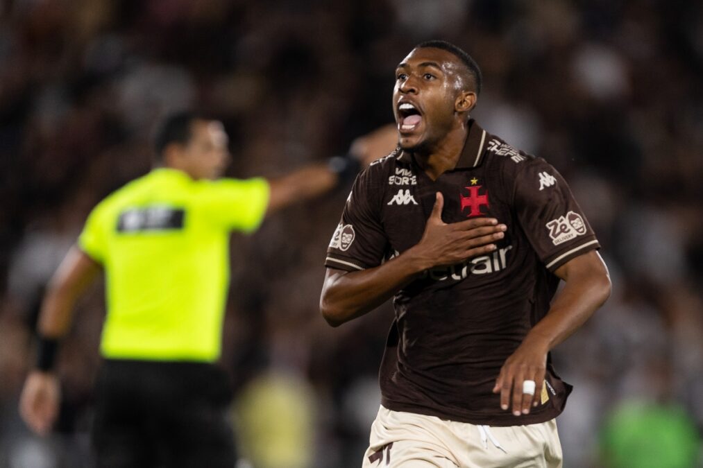 Joia do Vasco, Rayan completa 100 partidas com a camisa do clube
