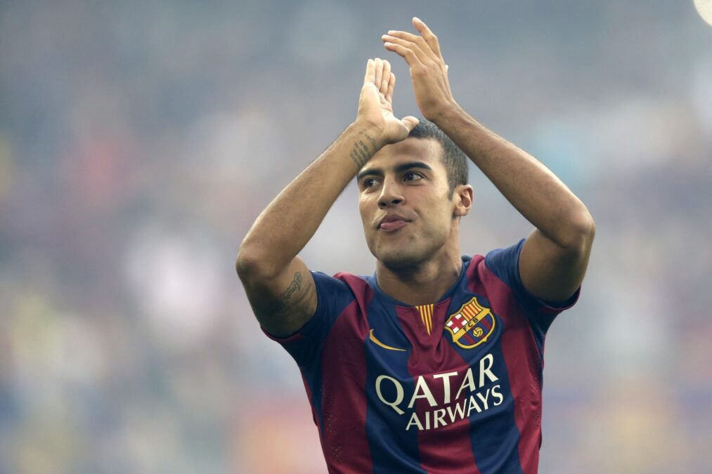 Ex-Barcelona campeão pela Seleção anuncia aposentadoria; confira