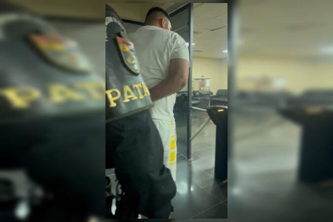 assista-ao-momento-em-que-o-“rei-do-skunk”-e-preso-pela-policia-no-df