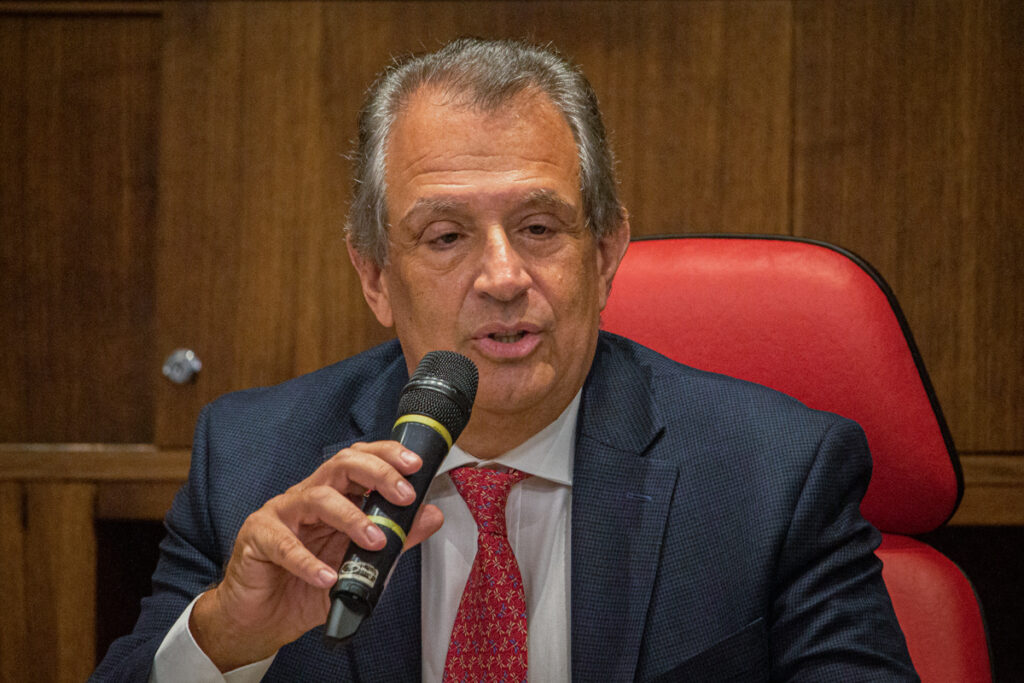 flamengo-tem-receita-recorde-no-brasil-e-ultrapassa-r$-2-bilhoes