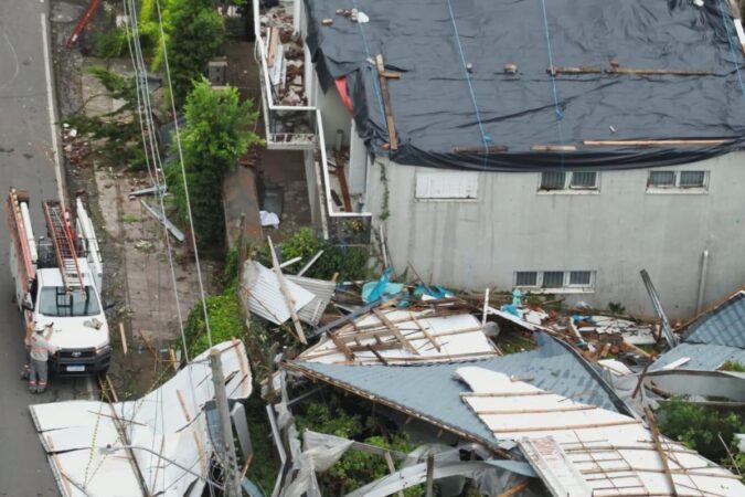 defesa-civil-confirma-tornado-apos-temporal-destruir-casas-no-rs
