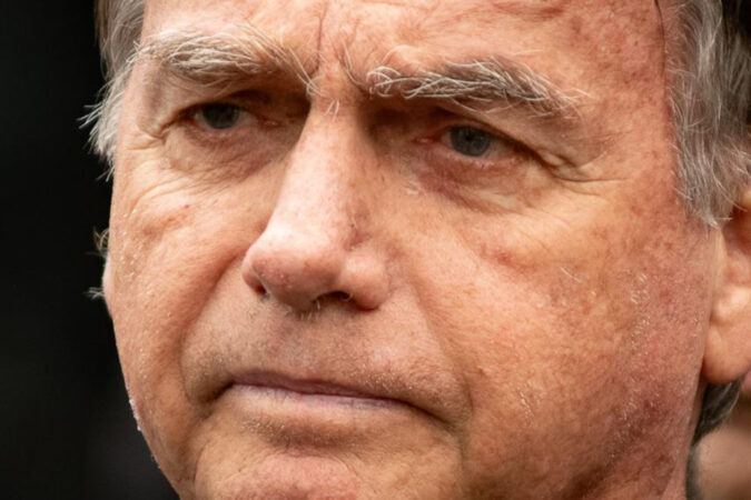 bolsonaro-deixa-prisao-pela-1a-vez-para-fazer-cirurgia-em-brasilia