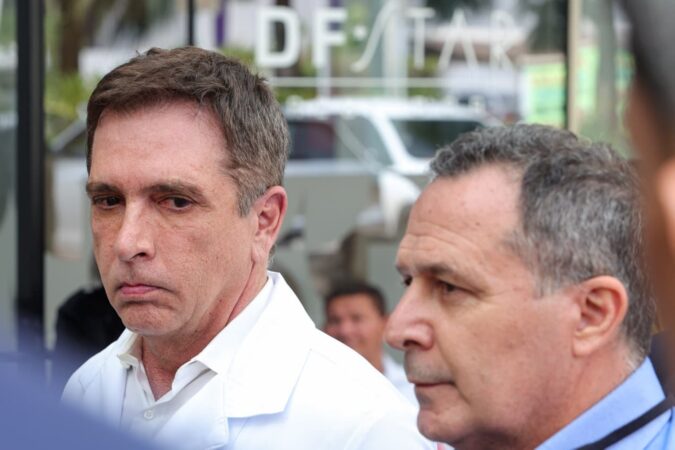 bolsonaro-esta-deprimido,-ansioso-e-tem-crise-de-soluco,-relata-medico