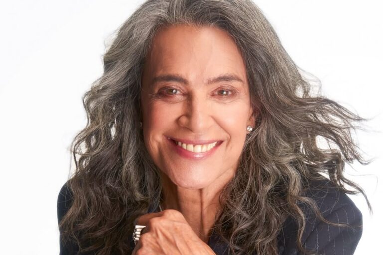 cantora-simone-completa-76-anos-e-atenta-a-importancia-da-libido