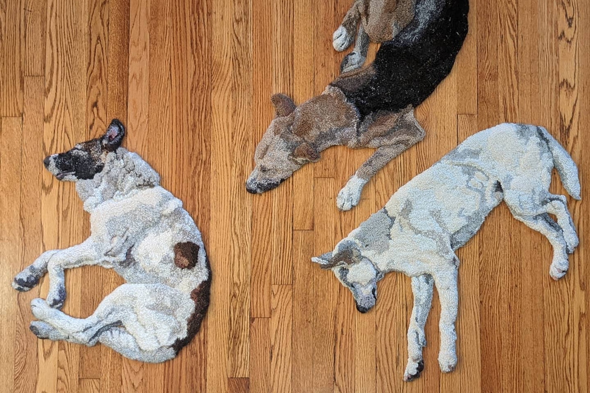 Tapetes realistas que imitam cães chocam internautas: “Mórbido”