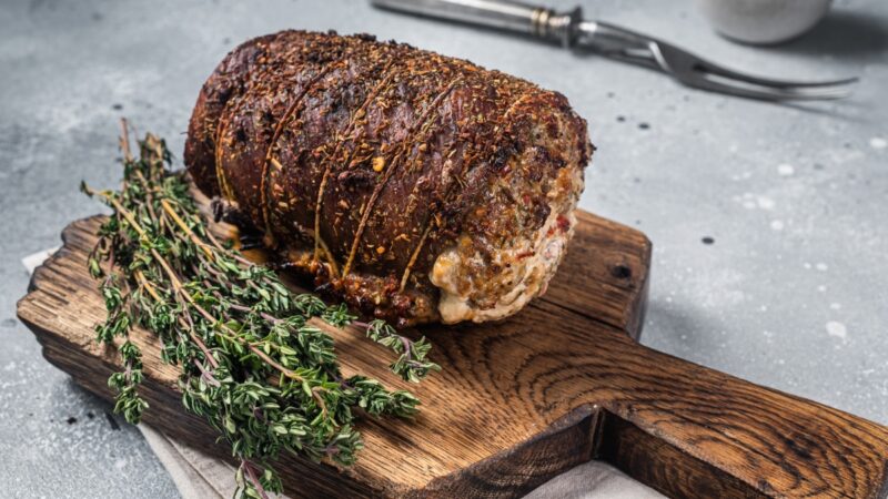 rocambole-de-carne-moida-recheado-com-presunto-e-queijo