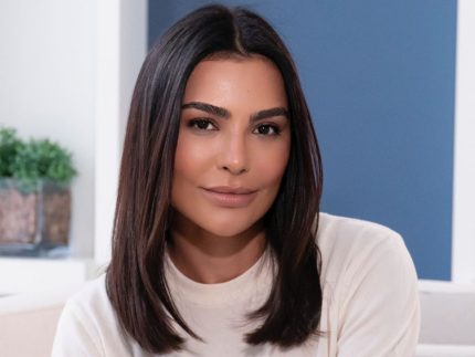 cintia-chagas-critica-“looks-irreais”-de-influenciadoras-e-defende-simplicidade-na-praia