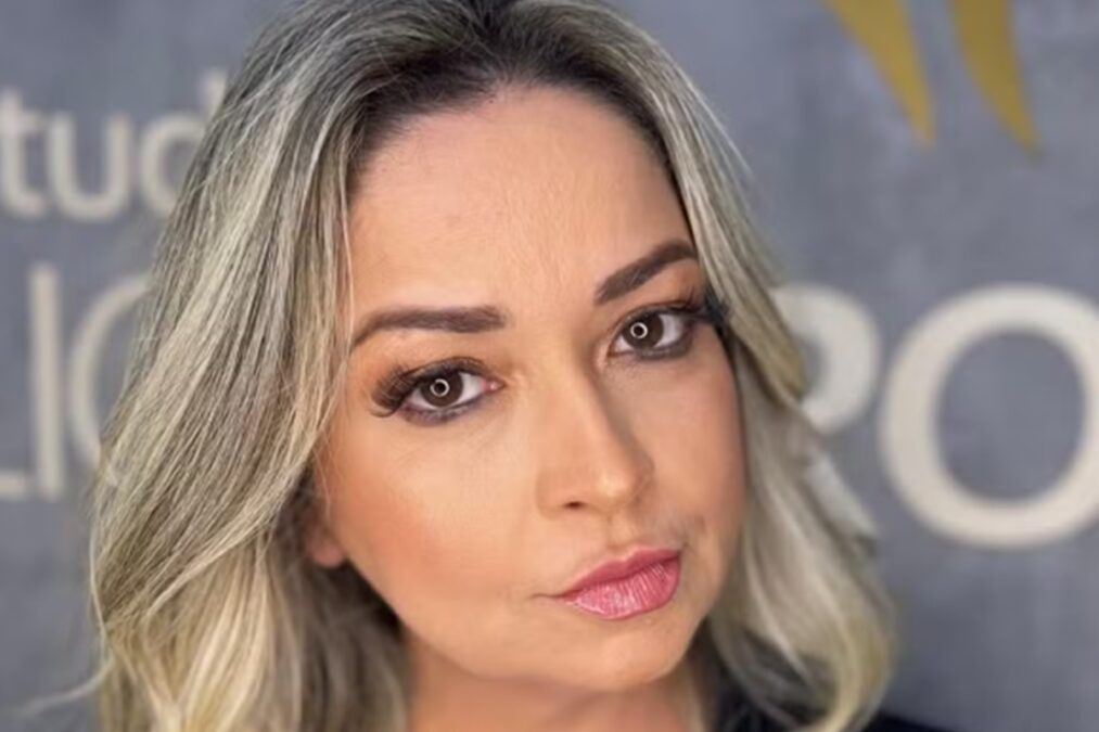 Influenciadora morre após complicações em procedimento estético