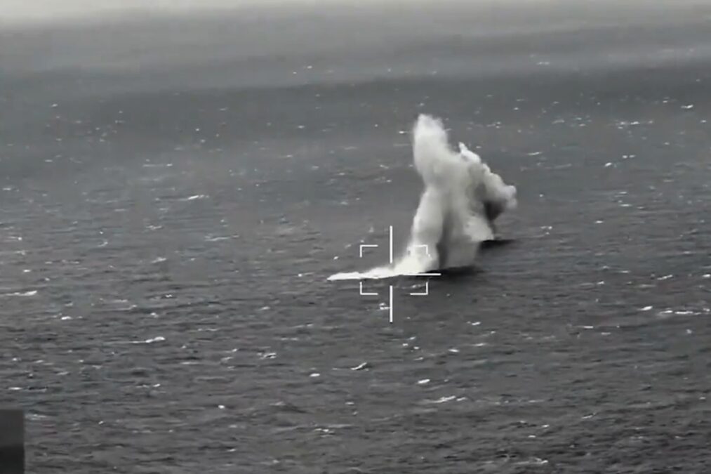 China intensifica exercícios e lança foguetes ao redor de Taiwan