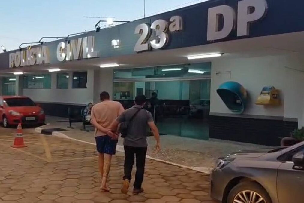 Homem agride mulher com retrovisor de carro e alicate de unha no DF