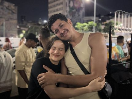 ela-voltou!-rosalia-e-flagrada-curtindo-a-noite-no-rio-de-janeiro