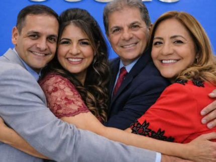 pastor-e-afastado-da-igreja-apos-ser-flagrado-com-nora