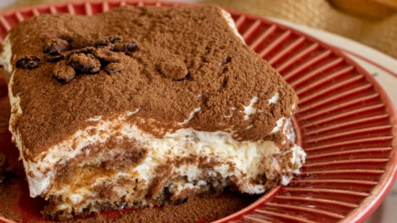 tiramisu-classico-facil-de-montar-em-casa-para-o-ano-novo
