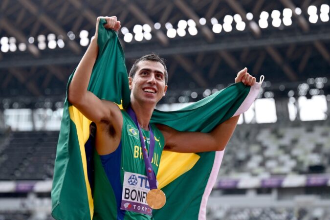 podios,-recordes-e-atleta-do-ano:-relembre-a-temporada-de-caio-bonfim