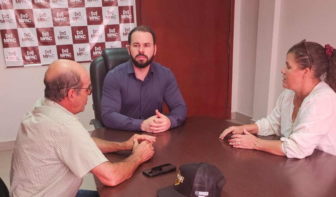 MP apoia ampliação de projeto de equoterapia para crianças autistas em Sena Madureira