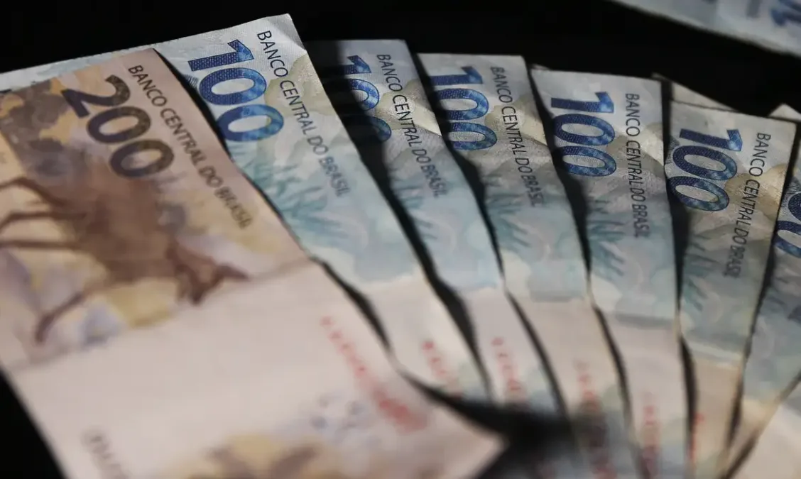 Mais de 141 mil trabalhadores ainda não sacaram abono salarial
