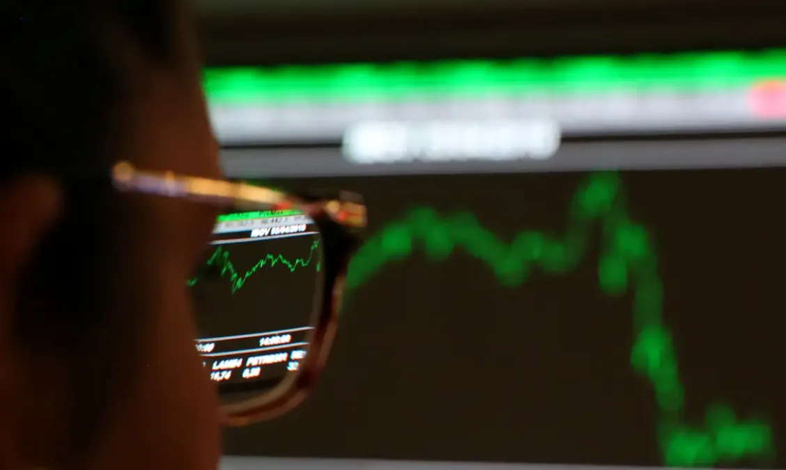 Bolsa volta a bater recorde com redução de tensões externas