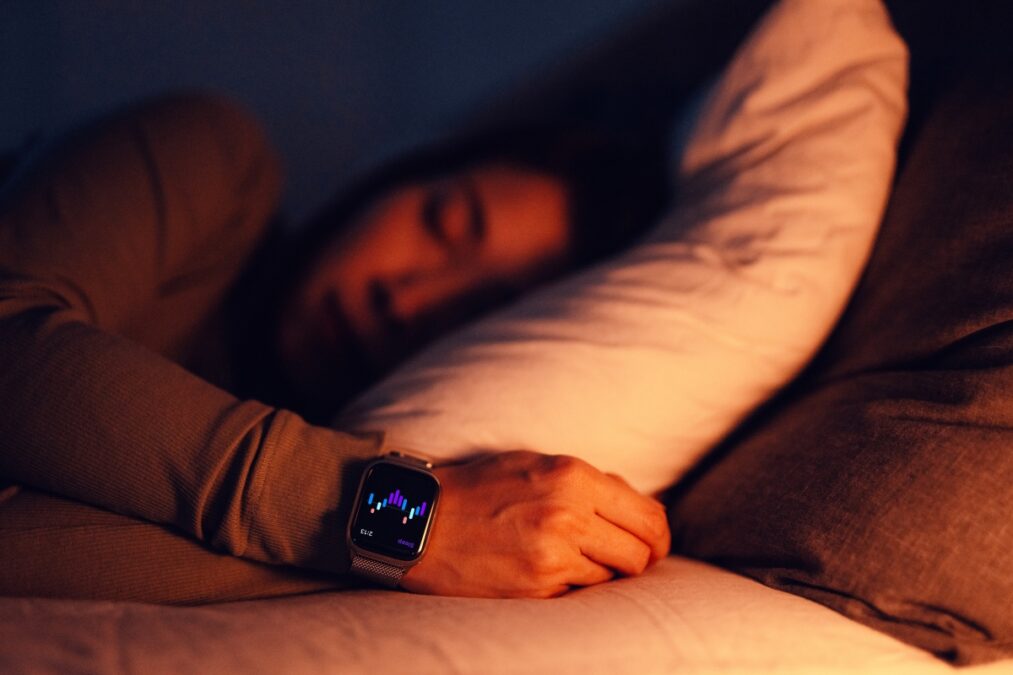5 hábitos noturnos que sabotam o sono e prejudicam a saúde