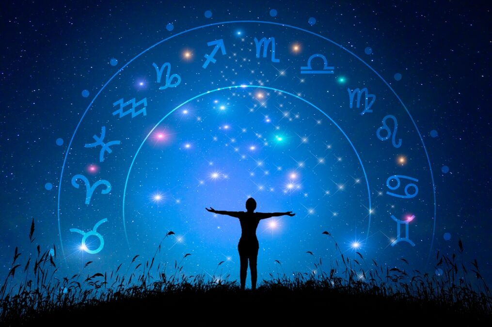 Veja 4 signos que recebem recados do universo para começar o ano