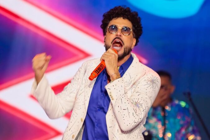 sem-zeze,-sbt-faz-especial-com-latino-e-amarga-baixa-audiencia