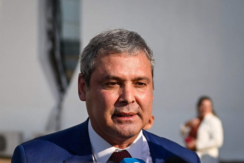 Líder do PT na Câmara repudia ataque na Venezuela e pede ação da ONU