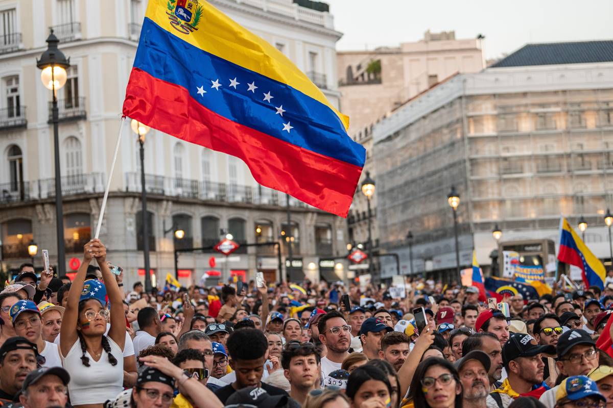 Venezuelano em SP relata “caça às bruxas” após ataque dos EUA