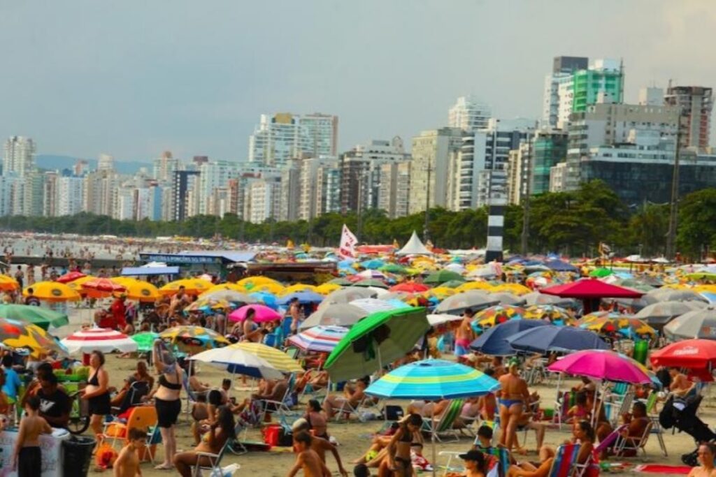 litoral-enfrenta-ate-7-dias-sem-agua-na-alta-temporada:-“palhacada”.-veja-video