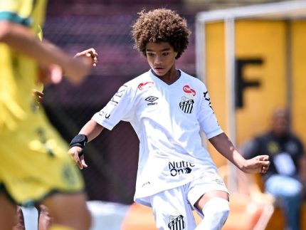 athletico-pr-encaminha-contratacao-de-joia-de-13-anos-do-santos