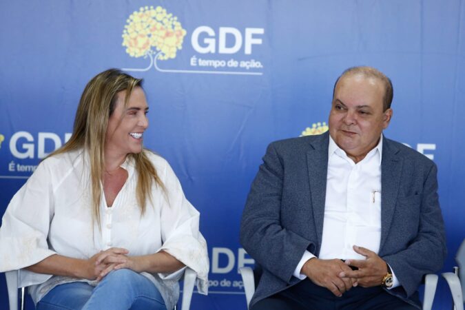 ibaneis-tira-ferias-e-celina-leao-assume-gdf