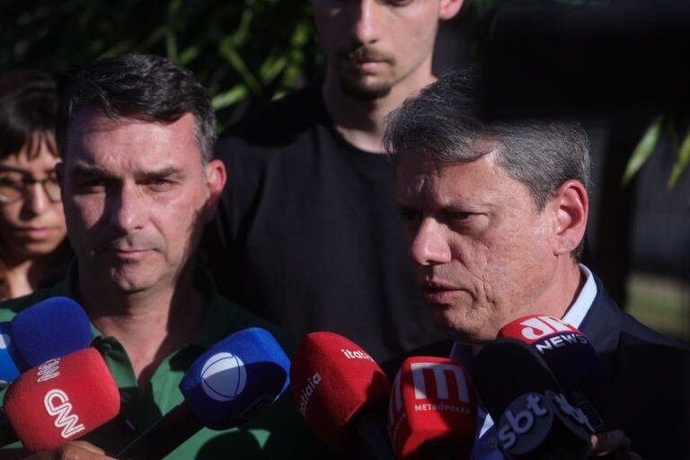 influencia-de-flavio-aumenta-tensao-do-pp-com-tarcisio,-dizem-aliados