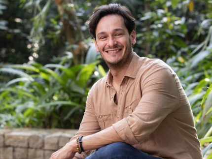 bruno-luperi-“desbanca”-manuela-dias-e-garante-vaga-no-horario-nobre-com-saga-epica