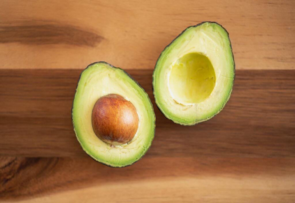 abacate:-nutricionista-conta-10-motivos-para-apostar-no-superalimento