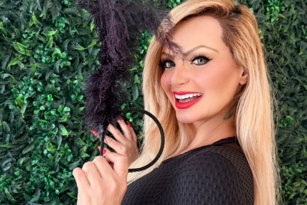 mulher-pera-retorna-ao-carnaval-em-desfile-da-mocidade-da-mooca