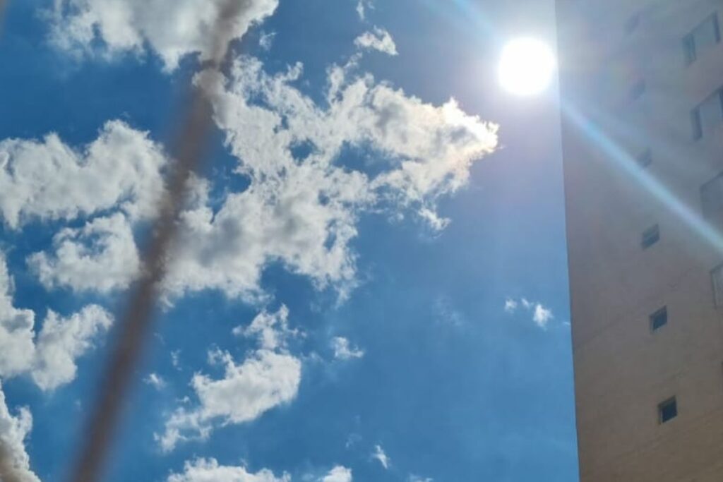 calor-ou-chuva-surpresa?-veja-previsao-do-tempo-para-esta-quinta-em-sp