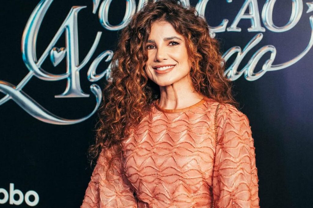 paula-fernandes-esbanja-simpatia-em-festa-de-nova-novela-da-globo.-veja-video