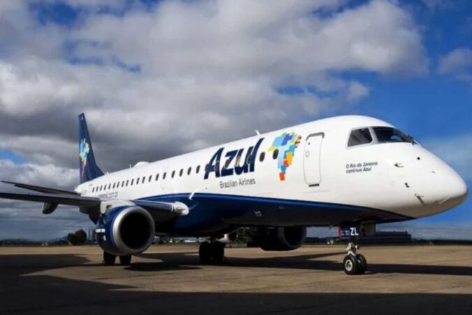 azul-segue-derretendo-na-bolsa-e-ve-acoes-desabarem-mais-de-60%